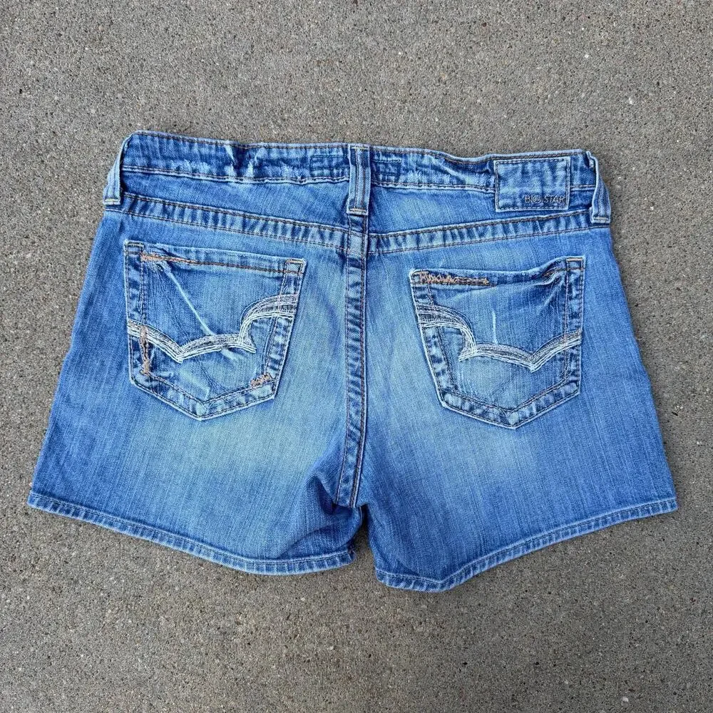 Y2K Big Star Maddie Mid Rise Fit Whiskered Blue Jean Shorts Size 30